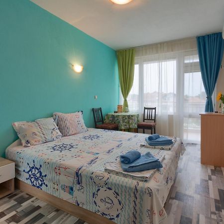 Kazlarov Guest House Kiten  Eksteriør billede