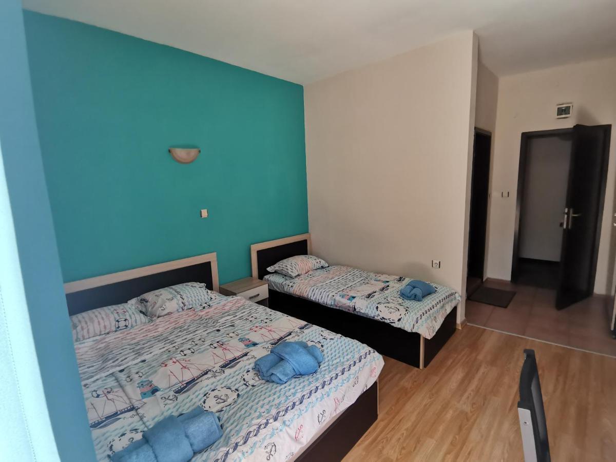 Kazlarov Guest House Kiten  Eksteriør billede