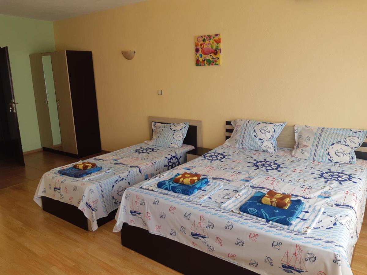 Kazlarov Guest House Kiten  Eksteriør billede