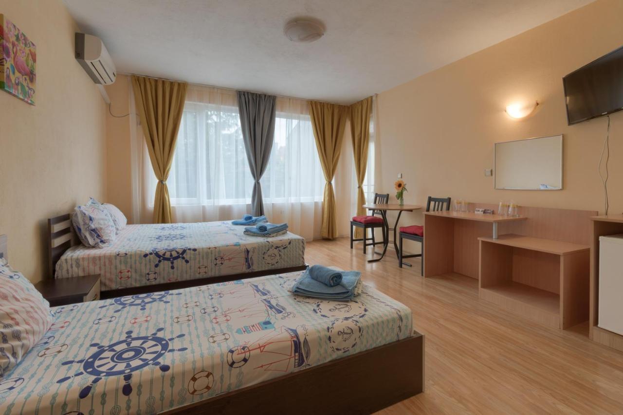 Kazlarov Guest House Kiten  Eksteriør billede