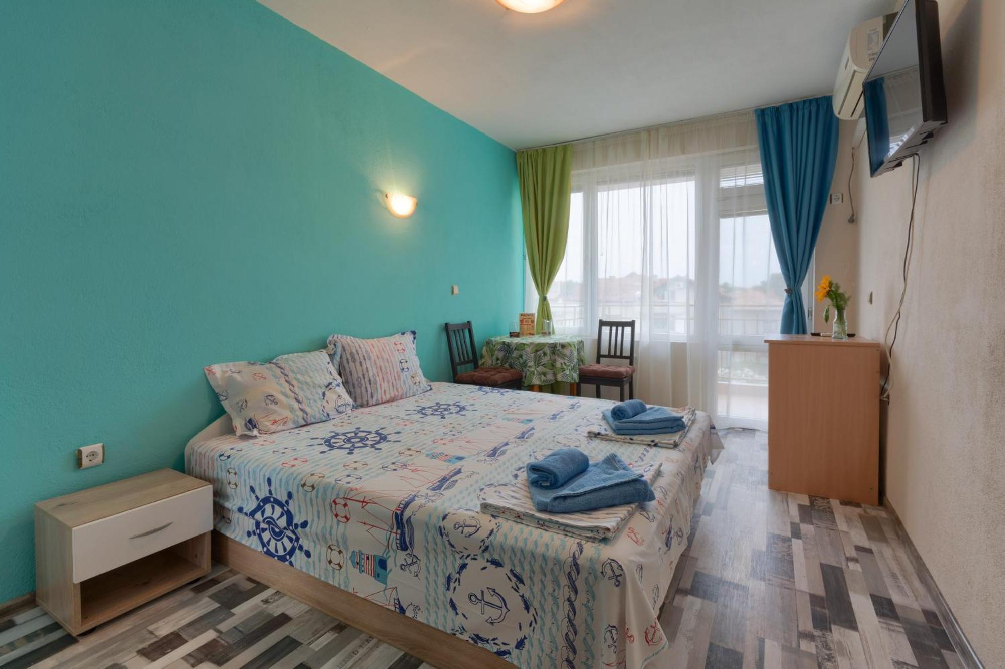 Kazlarov Guest House Kiten  Eksteriør billede