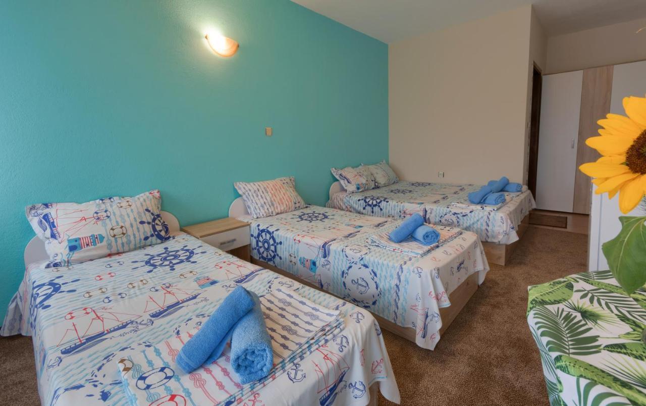 Kazlarov Guest House Kiten  Eksteriør billede