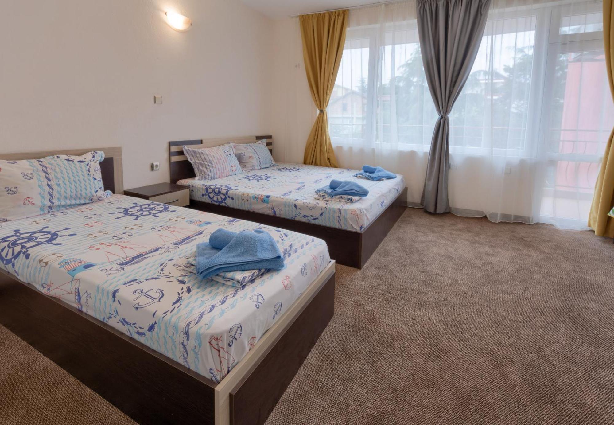 Kazlarov Guest House Kiten  Eksteriør billede