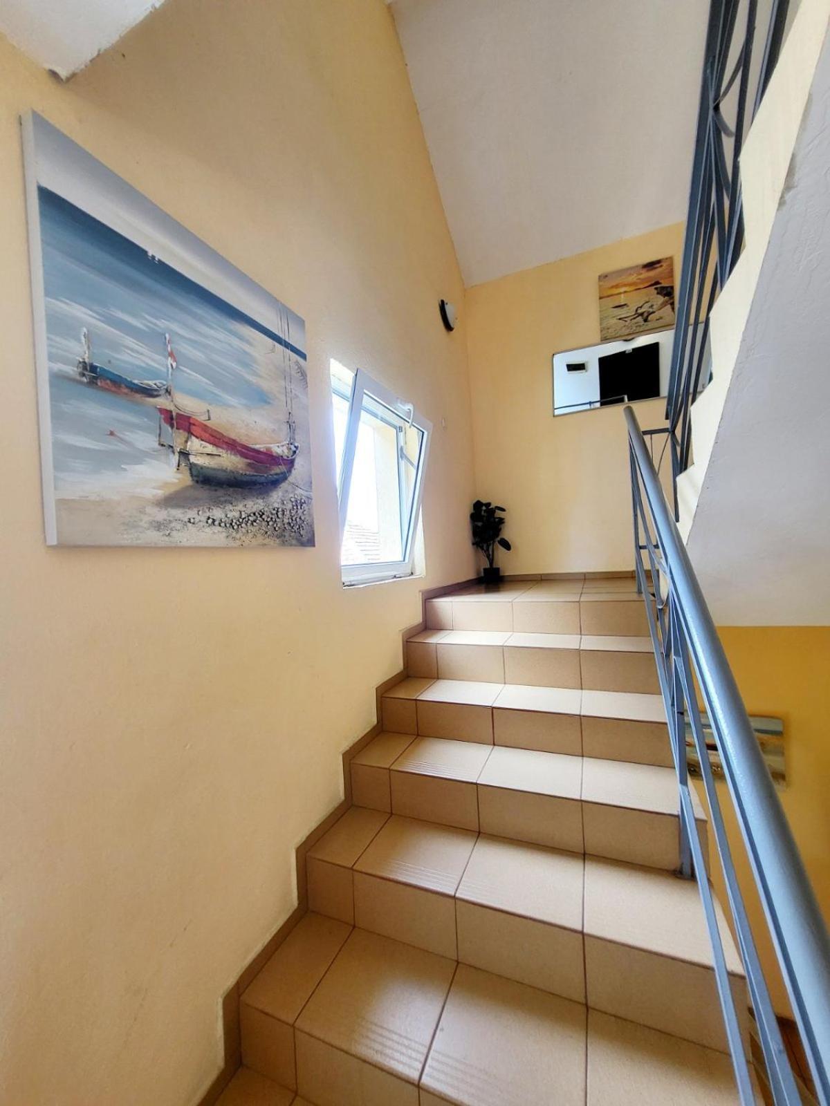 Kazlarov Guest House Kiten  Eksteriør billede